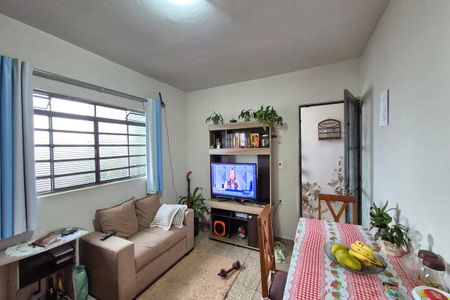 Casa à venda com 273m², 7 quartos e 1 vaga Casa à venda com 273m², 7 quartos e 1 vagaSala