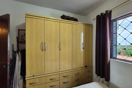 Casa à venda com 273m², 7 quartos e 1 vaga Casa à venda com 273m², 7 quartos e 1 vagaQuarto 3
