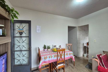 Casa à venda com 273m², 7 quartos e 1 vaga Casa à venda com 273m², 7 quartos e 1 vagaSala