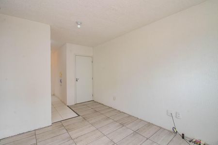 Sala de apartamento para alugar com 2 quartos, 42m² em Passo das Pedras, Porto Alegre