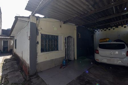 Casa à venda com 220m², 4 quartos e 2 vagas