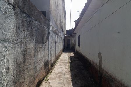 Casa à venda com 220m², 4 quartos e 2 vagas