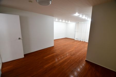 Sala de apartamento para alugar com 3 quartos, 152m² em Cambuí, Campinas