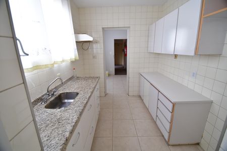 Apartamento para alugar com 152m², 3 quartos e 2 vagasCozinha