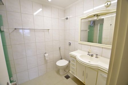 Apartamento para alugar com 152m², 3 quartos e 2 vagasBanheiro Social