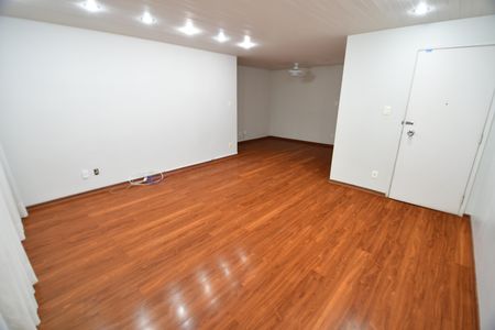Sala de apartamento para alugar com 3 quartos, 152m² em Cambuí, Campinas