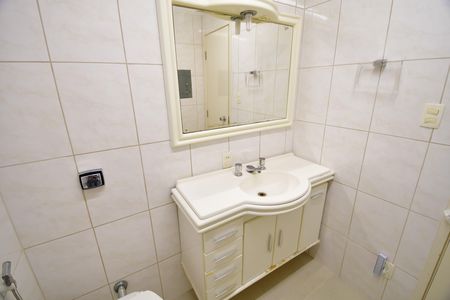Apartamento para alugar com 152m², 3 quartos e 2 vagasBanheiro Social