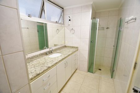 Apartamento para alugar com 152m², 3 quartos e 2 vagasBanheiro Suíte