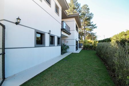 Casa de condomínio para alugar com 750m², 4 quartos e 8 vagas Casa de condomínio para alugar com 750m², 4 quartos e 8 vagasÁrea comum