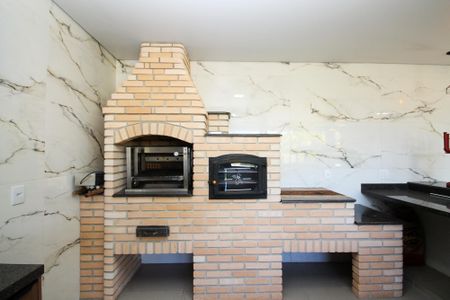 Casa de condomínio para alugar com 750m², 4 quartos e 8 vagas Casa de condomínio para alugar com 750m², 4 quartos e 8 vagasÁrea comum