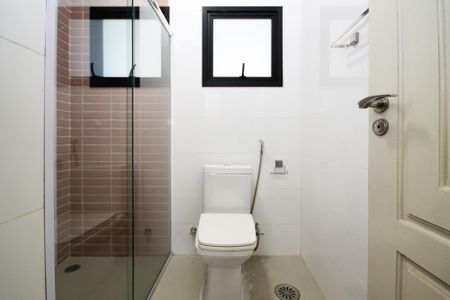 Casa de condomínio para alugar com 750m², 4 quartos e 8 vagas Casa de condomínio para alugar com 750m², 4 quartos e 8 vagasÁrea comum