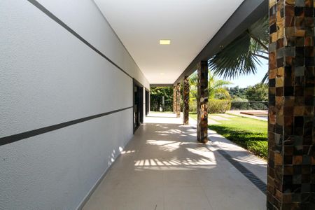 Casa de condomínio para alugar com 750m², 4 quartos e 8 vagas Casa de condomínio para alugar com 750m², 4 quartos e 8 vagasÁrea comum