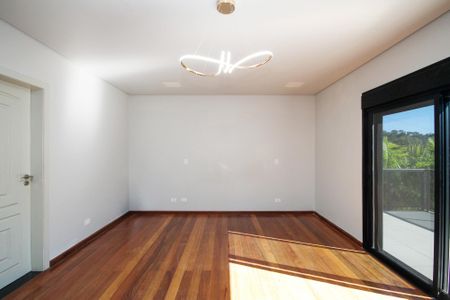 Casa de condomínio para alugar com 750m², 4 quartos e 8 vagas Casa de condomínio para alugar com 750m², 4 quartos e 8 vagasSuíte 1