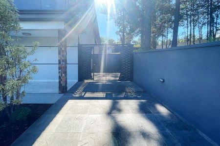 Casa de condomínio para alugar com 750m², 4 quartos e 8 vagas Casa de condomínio para alugar com 750m², 4 quartos e 8 vagasPlaca