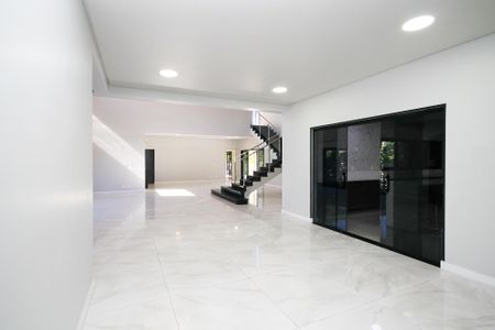 Casa de condomínio para alugar com 750m², 4 quartos e 8 vagas Casa de condomínio para alugar com 750m², 4 quartos e 8 vagasSala de Estar