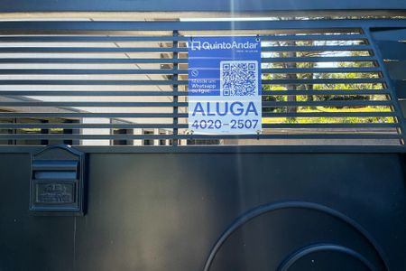 Casa de condomínio para alugar com 750m², 4 quartos e 8 vagas Casa de condomínio para alugar com 750m², 4 quartos e 8 vagasPlaca