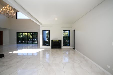 Casa de condomínio para alugar com 750m², 4 quartos e 8 vagas Casa de condomínio para alugar com 750m², 4 quartos e 8 vagasSala de Estar