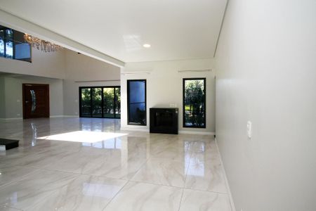 Casa de condomínio para alugar com 750m², 4 quartos e 8 vagas Casa de condomínio para alugar com 750m², 4 quartos e 8 vagasSala de Estar