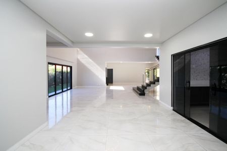 Sala de Estar de casa de condomínio para alugar com 4 quartos, 750m² em Vila de Sao Fernando, Cotia
