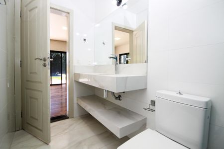 Casa de condomínio para alugar com 750m², 4 quartos e 8 vagas Casa de condomínio para alugar com 750m², 4 quartos e 8 vagasÁrea comum