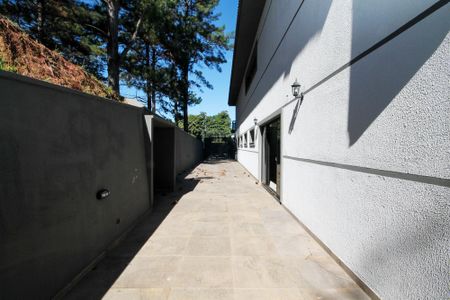 Casa de condomínio para alugar com 750m², 4 quartos e 8 vagas Casa de condomínio para alugar com 750m², 4 quartos e 8 vagasGaragem