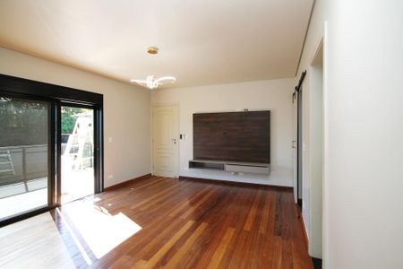 Casa de condomínio para alugar com 750m², 4 quartos e 8 vagas Casa de condomínio para alugar com 750m², 4 quartos e 8 vagasSuíte 1