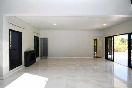 Casa de condomínio para alugar com 750m², 4 quartos e 8 vagas Casa de condomínio para alugar com 750m², 4 quartos e 8 vagasSala de Estar
