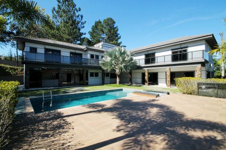 Casa de condomínio para alugar com 750m², 4 quartos e 8 vagas Casa de condomínio para alugar com 750m², 4 quartos e 8 vagasÁrea comum
