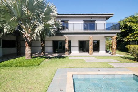 Casa de condomínio para alugar com 750m², 4 quartos e 8 vagas Casa de condomínio para alugar com 750m², 4 quartos e 8 vagasÁrea comum