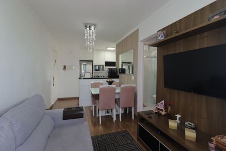 Sala de apartamento à venda com 2 quartos, 50m² em Parque Industriario, Santo André