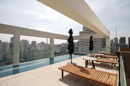 Apartamento à venda com 70m², 2 quartos e 1 vaga Apartamento à venda com 70m², 2 quartos e 1 vagaÁrea Comum - Piscina