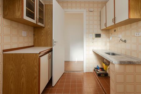 Cozinha de apartamento para alugar com 1 quarto, 48m² em Campo Belo, São Paulo