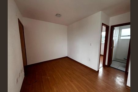 Sala de apartamento para alugar com 2 quartos, 45m² em Jansen, Gravataí