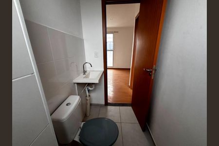 Apartamento para alugar com 45m², 2 quartos e 1 vaga Apartamento para alugar com 45m², 2 quartos e 1 vagaBanheiro