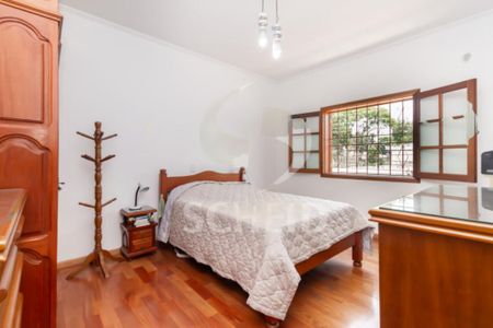 Casa à venda com 225m², 3 quartos e 3 vagas
