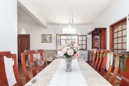 Casa à venda com 225m², 3 quartos e 3 vagas