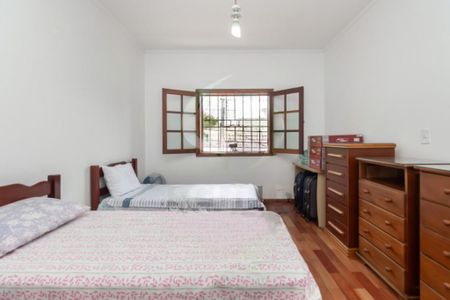 Casa à venda com 225m², 3 quartos e 3 vagas