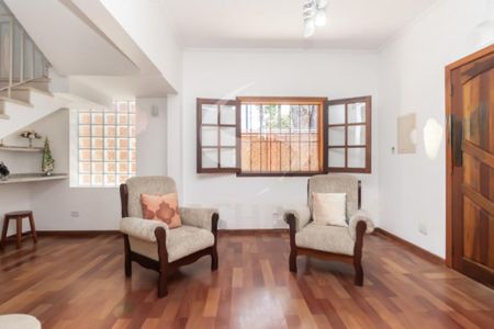 Casa à venda com 225m², 3 quartos e 3 vagas