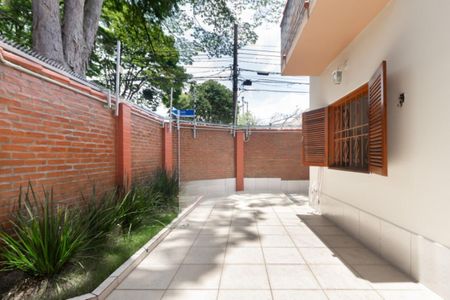 Casa à venda com 225m², 3 quartos e 3 vagas