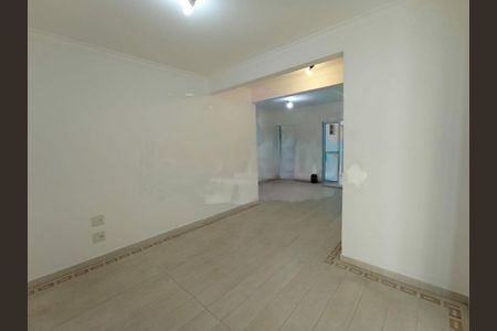 Casa à venda com 4 quartos, 250m² em Jardim Sabara, São Paulo