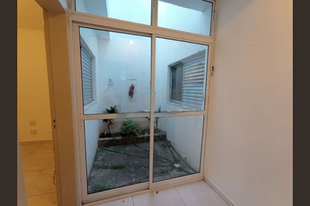 Casa à venda com 4 quartos, 250m² em Jardim Sabara, São Paulo
