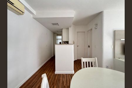 Apartamento à venda com 33m², 1 quarto e 1 vagaSala