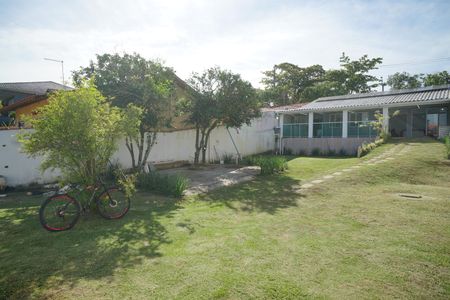 Casa de condomínio para alugar com 129m², 2 quartos e 4 vagasQuintal