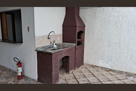 Apartamento para alugar com 123m², 4 quartos e 1 vaga