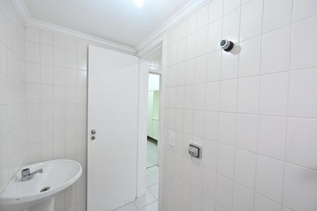 Apartamento à venda com 168m², 4 quartos e 2 vagas Apartamento à venda com 168m², 4 quartos e 2 vagasBanheiro de Serviço
