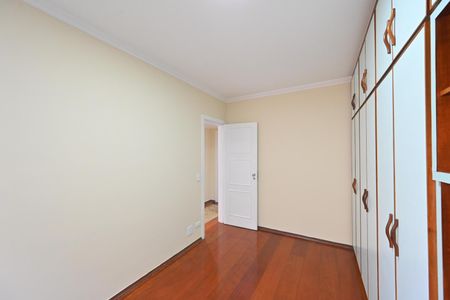 Apartamento à venda com 168m², 4 quartos e 2 vagas Apartamento à venda com 168m², 4 quartos e 2 vagasQuarto 4