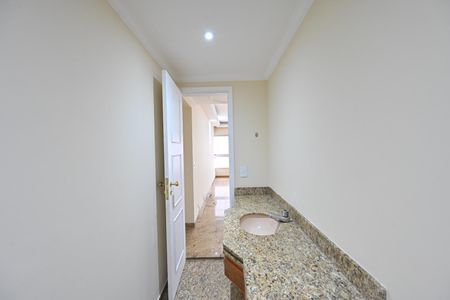 Apartamento à venda com 168m², 4 quartos e 2 vagas Apartamento à venda com 168m², 4 quartos e 2 vagasLavabo