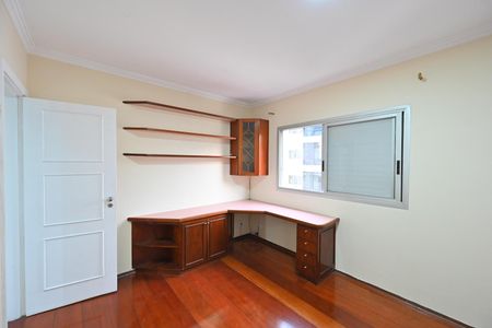 Apartamento à venda com 168m², 4 quartos e 2 vagas Apartamento à venda com 168m², 4 quartos e 2 vagasQuarto 3
