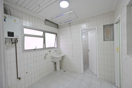 Apartamento à venda com 168m², 4 quartos e 2 vagas Apartamento à venda com 168m², 4 quartos e 2 vagasLavanderia