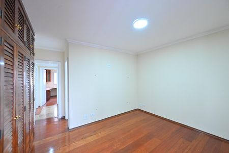 Suíte de apartamento à venda com 4 quartos, 168m² em Vila Monte Alegre, São Paulo